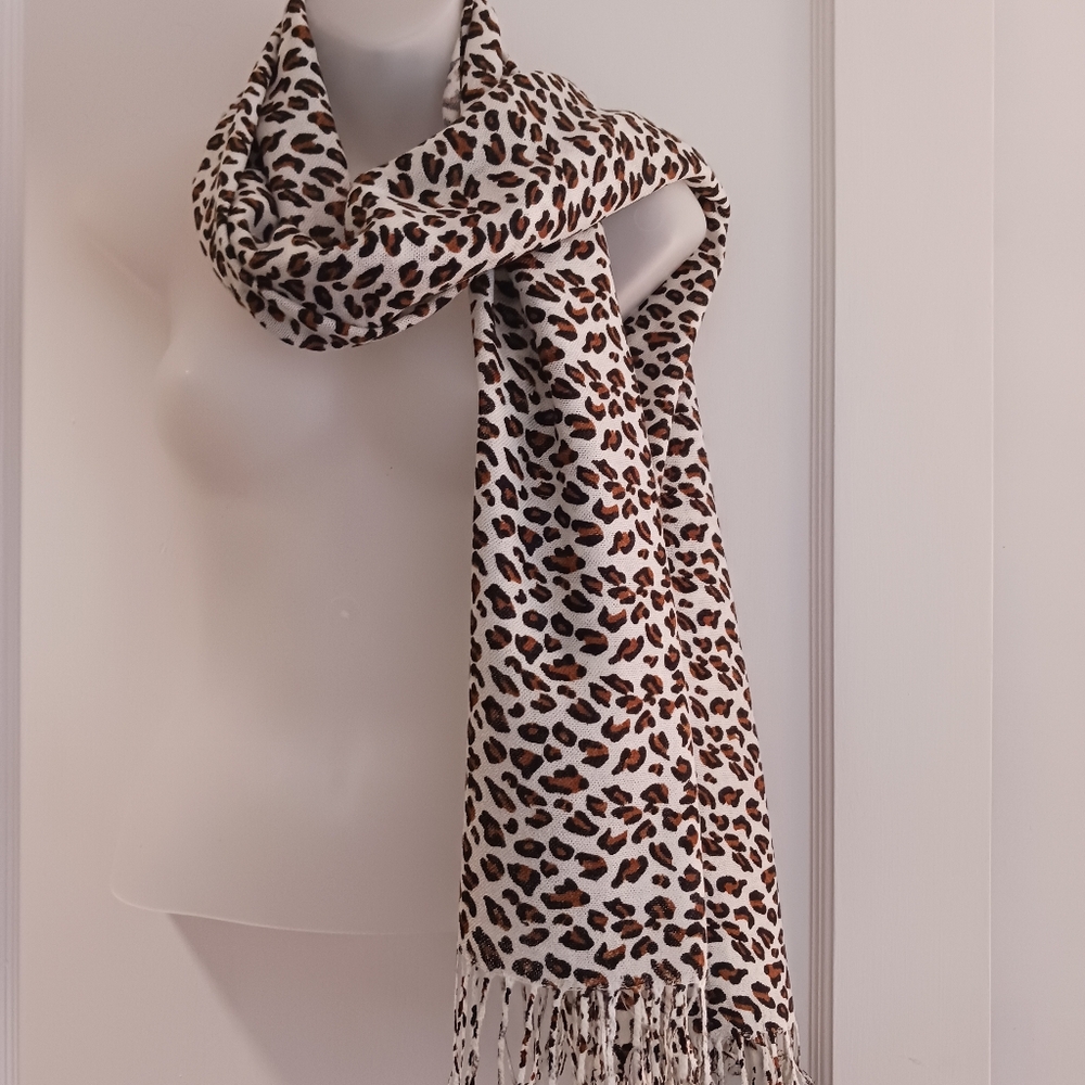 Pashmina - Picture 2 of 5